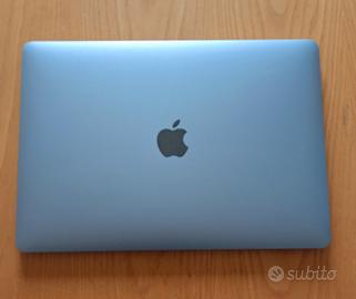 Macbook pro 13 2020 i5 2.0 16/1TB silver