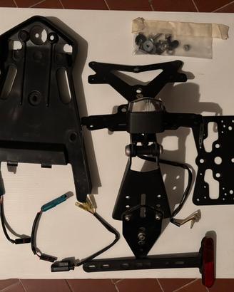 Kit portatarga Rizoma Fox Rnine t scrambler