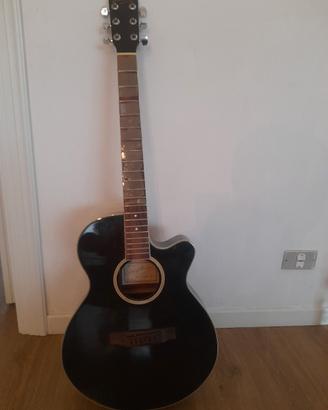 Chitarra acustica amplificata