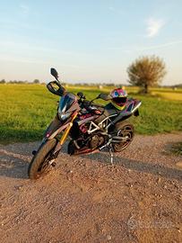 Aprilia Dorsoduro 750