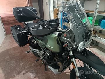 Moto Guzzi V85TT - 2022