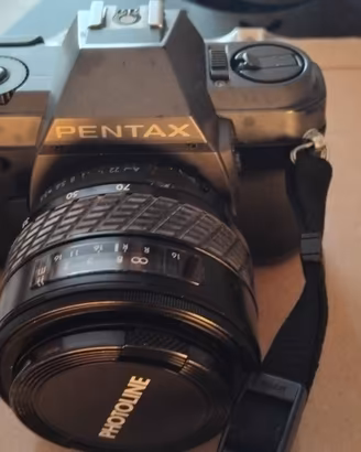 Macchina fotografica a rullino PENTAX P30