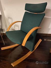 Poltrona dondolo Stokke vintage