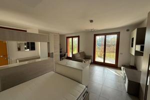 Appartamento di 72 m² con 1 locale e box auto a Mo