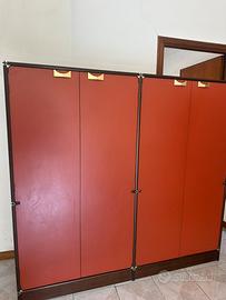Armadio vintage rosso