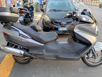 Suzuki Burgman 650 executive