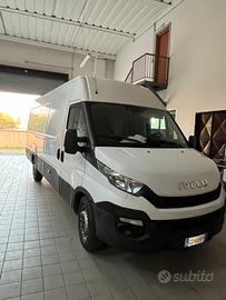 Furgone iveco 35/150 passo lungo tetto alto