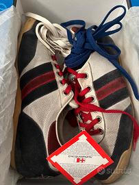 Scarpe snikers, moda no sport