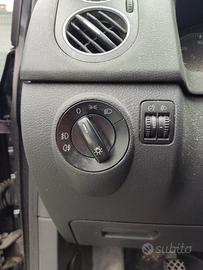 Interruttore fari VOLKSWAGEN GOLF 5 PLUS del 2006