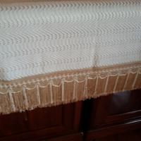 Copriletto fatto a mano color avorio