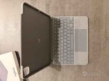 Logitech Combo Touch per iPad Pro 11”