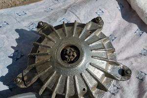Mozzo anteriore completo Vespa ET3 / 50 Special 