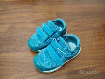 Scarpe Biomecanics taglia 22