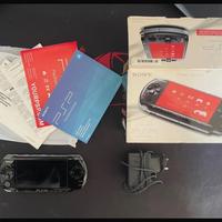 PSP mod. 3004 con scatola e libretti