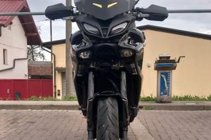 YAMAHA tracer 9