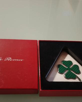 stemmi quadrifoglio verde 