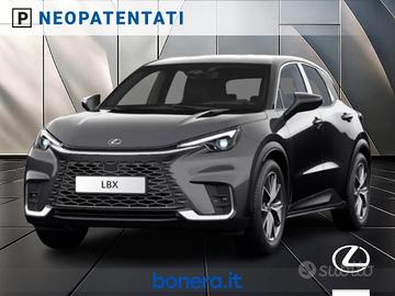 Lexus LBX 1.5 hybrid Cool 2wd