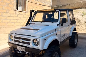 SUZUKI SAMURAI SJ