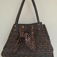 Borsa con fiocco,