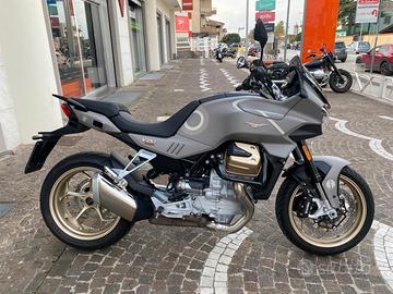Moto Guzzi V100 Mandello - 2025