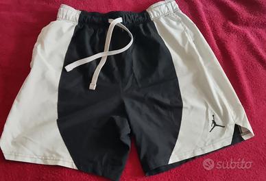 Short uomo "Jordan basket" tg.L.Nuovi.No perdi.