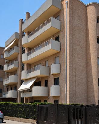 Macchia gialla appartamento di 120 mq con box auto