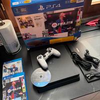 Ps4 slim con giochi