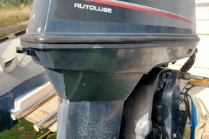 Motore Yamaha 70 CV 2 tempi autolube