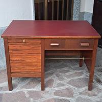 scrivania vintage 