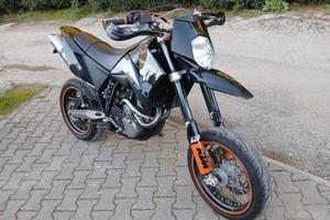 KTM 640 lc4 supermoto Prestige motard