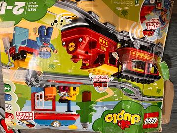 Lego Duplo pista treno 10874