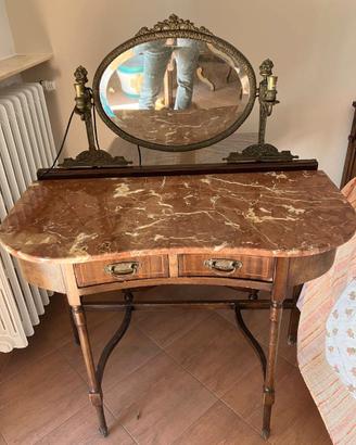Coiffeuse d'epoca