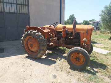 Trattore fiat 312 r PER PEZZI DI RICAMBIO