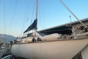 Barca a vela sangiovese