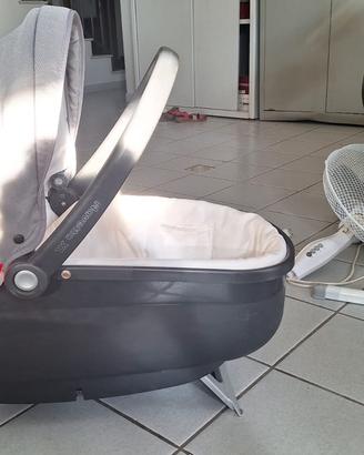 navicella Peg Perego Navetta XL rossa e grigia