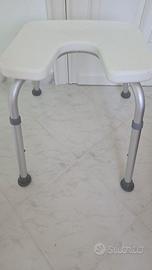 Sgabello doccia.