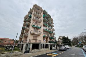 TRILOCALE IN CENTRO