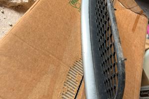 Griglia calandra paraurti destra alfa romeo gt q2