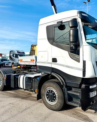IVECO X-WAY 480 HI-TRACTION, km 350.000 PREZZO: € 