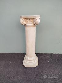 colonna in gesso