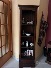 Colonna portalibri in arte povera