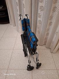 Sedia pieghievole ruote gommate