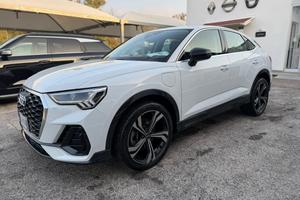 AUDI Q3 SPORTBACK 45 TFSI e S tronic Bus. Plus