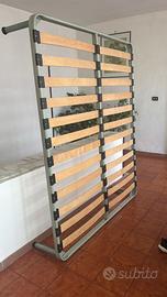 Rete matrimoniale con doghe in legno