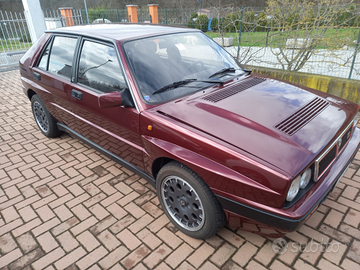 Lancia Delta Integrale 16v