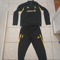 tuta calcio juve