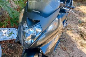 SILVER WING 400 PER RICAMBI