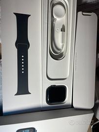 Apple Watch SE, seconda generazione, 44 mm