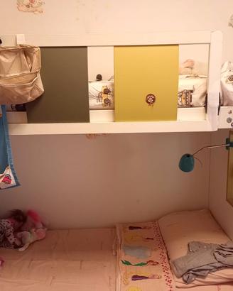 letto a castello per bambini con scala-cassettiera