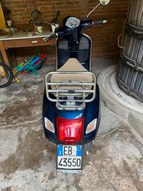 vespa GTS 300
